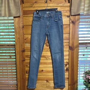 Men’s OLD NAVY Blue Jeans.               Size - 32 X 36. SLIM